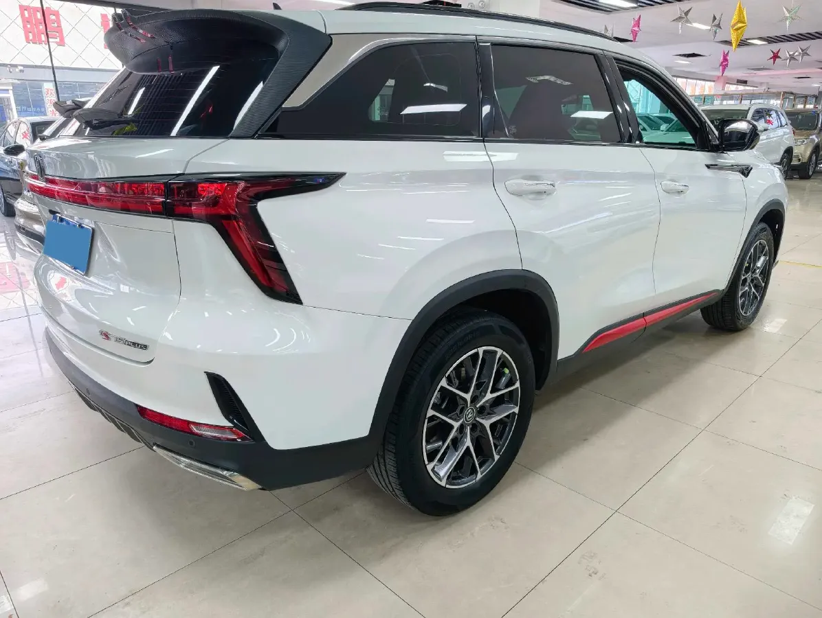 2022 ChangAn CS75 Plus 1.5T 188HP L4 8AT,autocango,china used car exporter,china ev exporter,chinese used car exporter,chinese used ev exporter