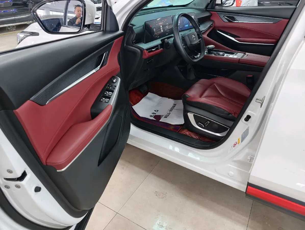 2022 ChangAn CS75 Plus 1.5T 188HP L4 8AT,autocango,china used car exporter,china ev exporter,chinese used car exporter,chinese used ev exporter