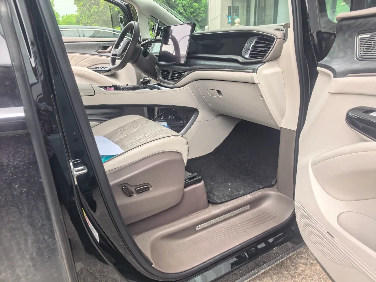 2023 Denza D9 1.5T 139HP L4 E-CVT PHEV 20.39KWH,autocango,china used car exporter,china ev exporter,chinese used car exporter,chinese used ev exporter