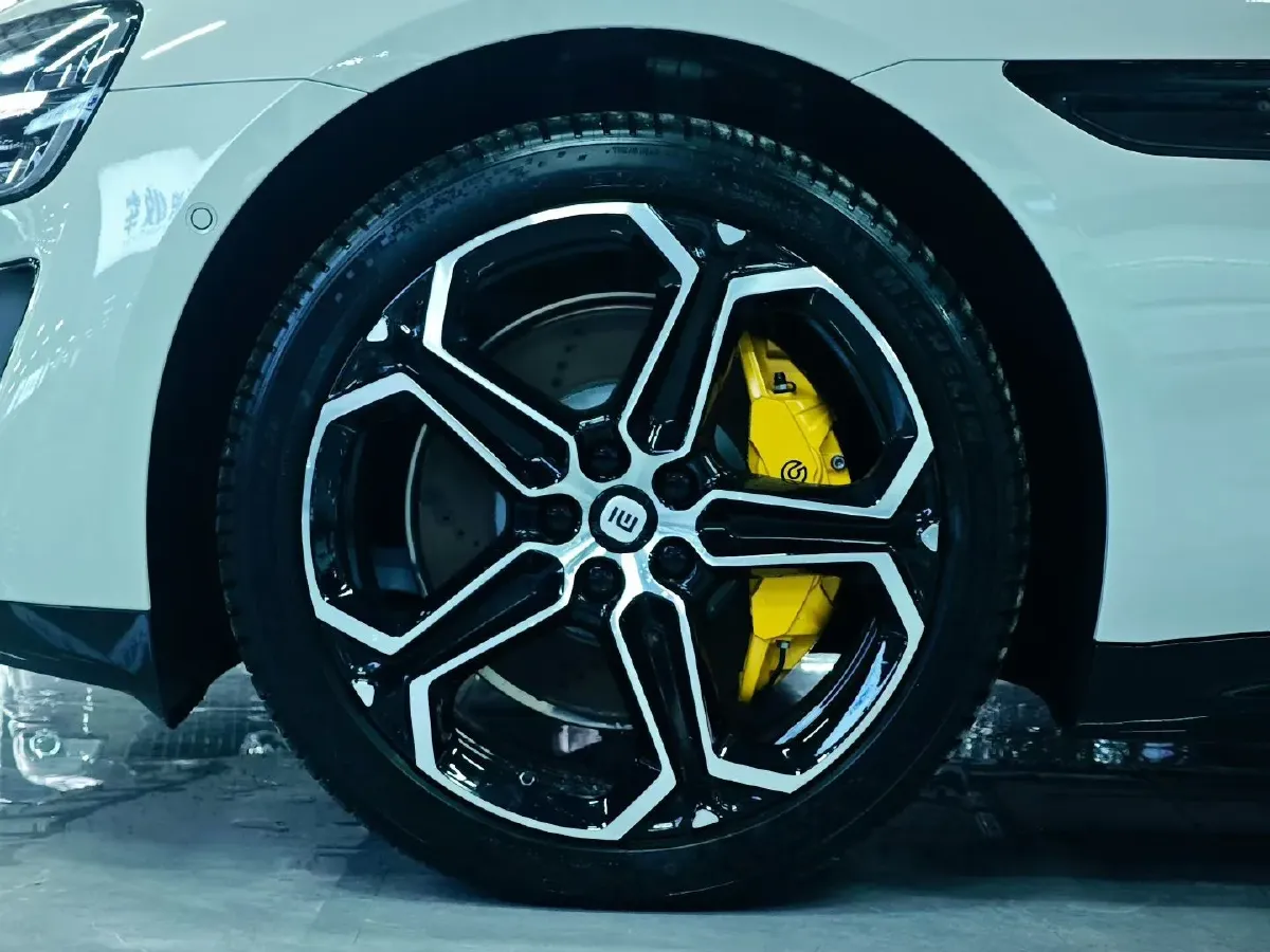 2024 MI SU7 BEV 73.6KWH,autocango,china used car exporter,china ev exporter,chinese used car exporter,chinese used ev exporter