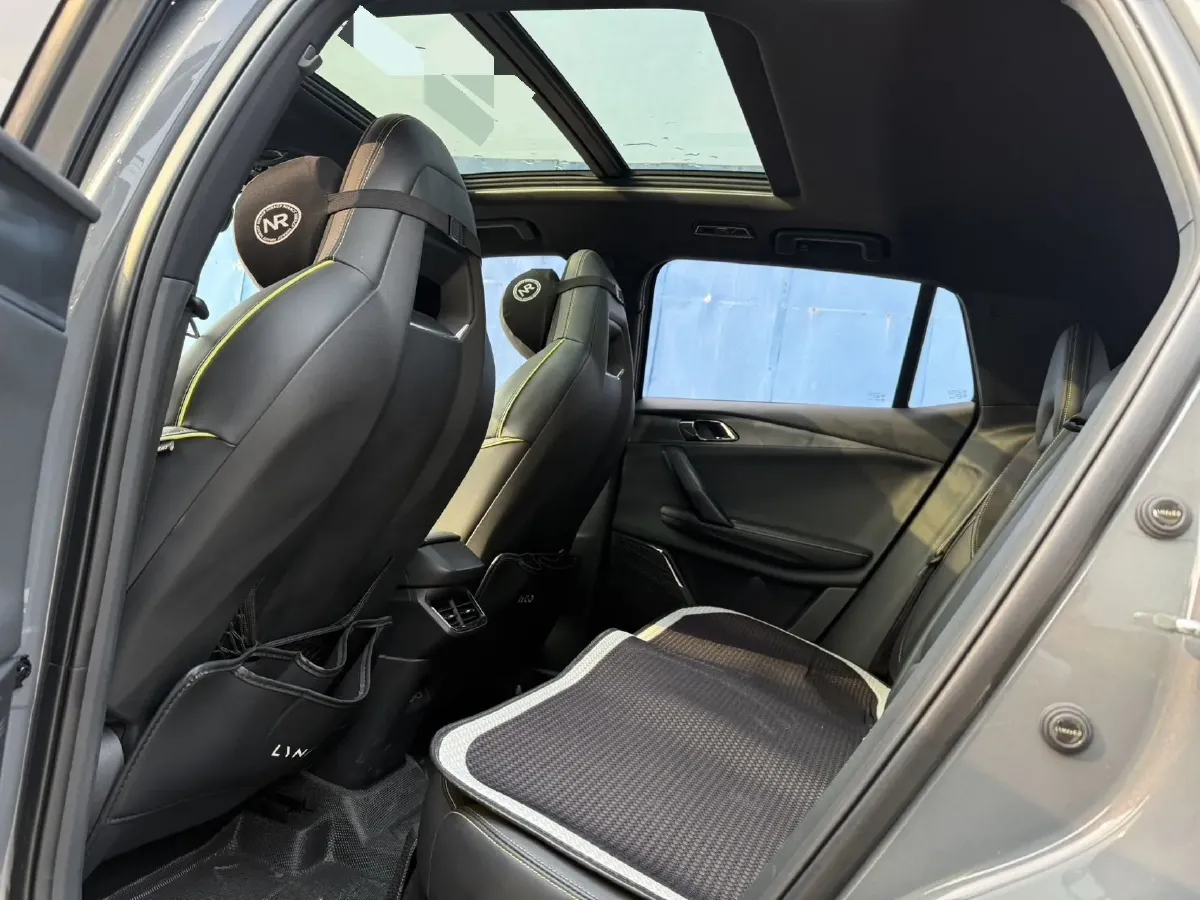 2023 LYNK&CO 06 1.5T 181HP L4 7DCT,autocango,china used car exporter,china ev exporter,chinese used car exporter,chinese used ev exporter