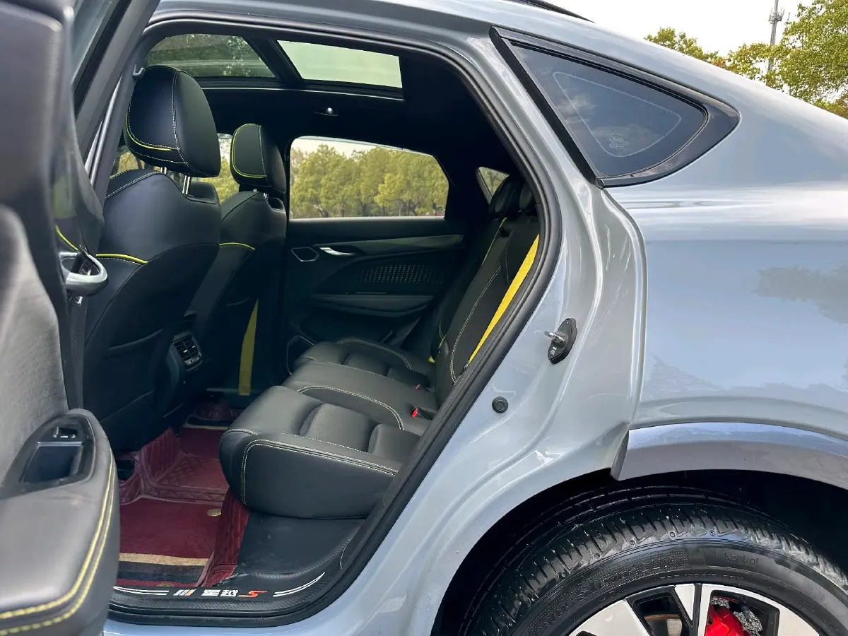 2021 Geely Tugella 2.0T 238HP L4 8AT,autocango,china used car exporter,china ev exporter,chinese used car exporter,chinese used ev exporter