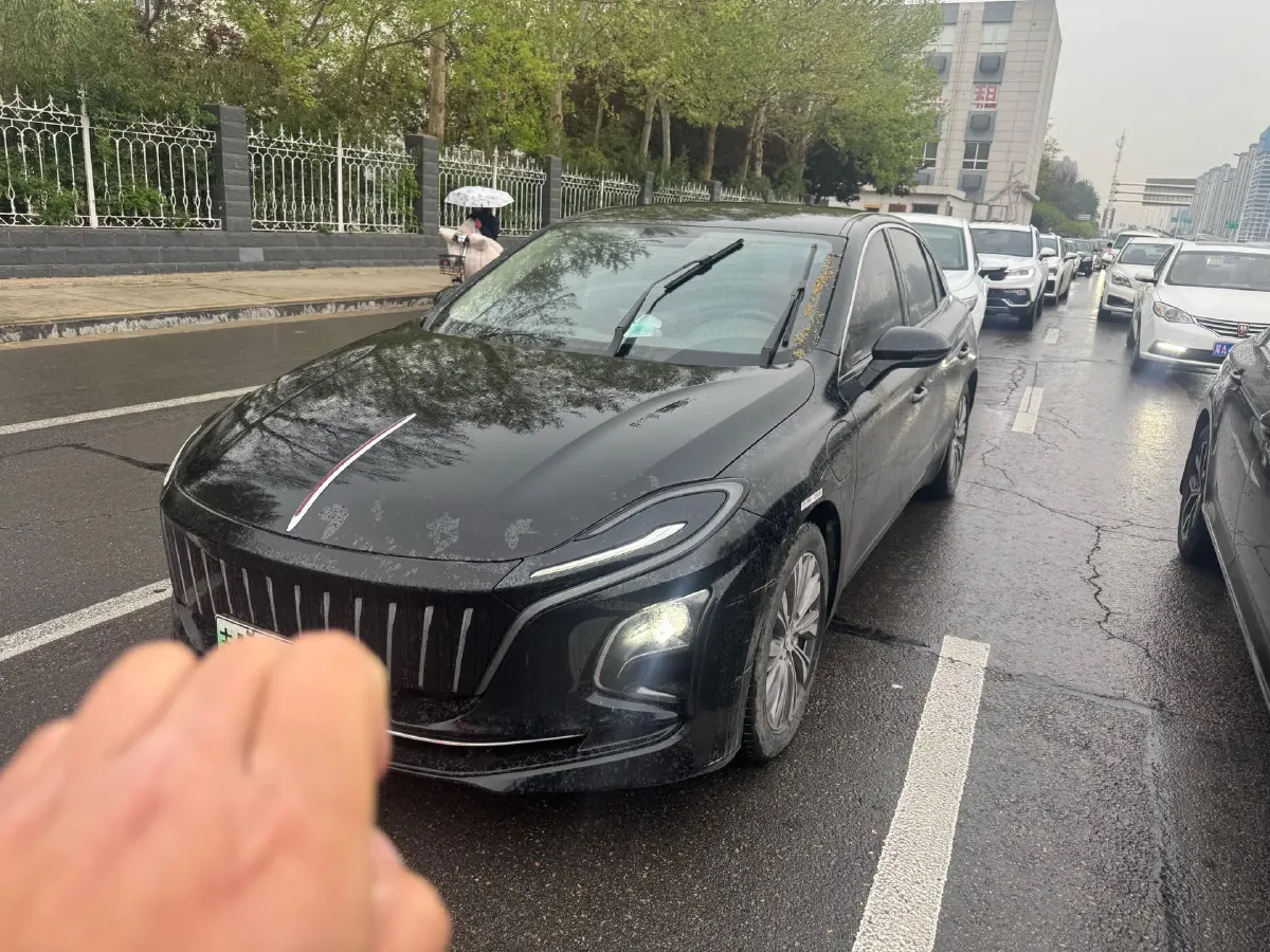 2024 HongQi E-QM5 BEV 72KWH,autocango,china used car exporter,china ev exporter,chinese used car exporter,chinese used ev exporter