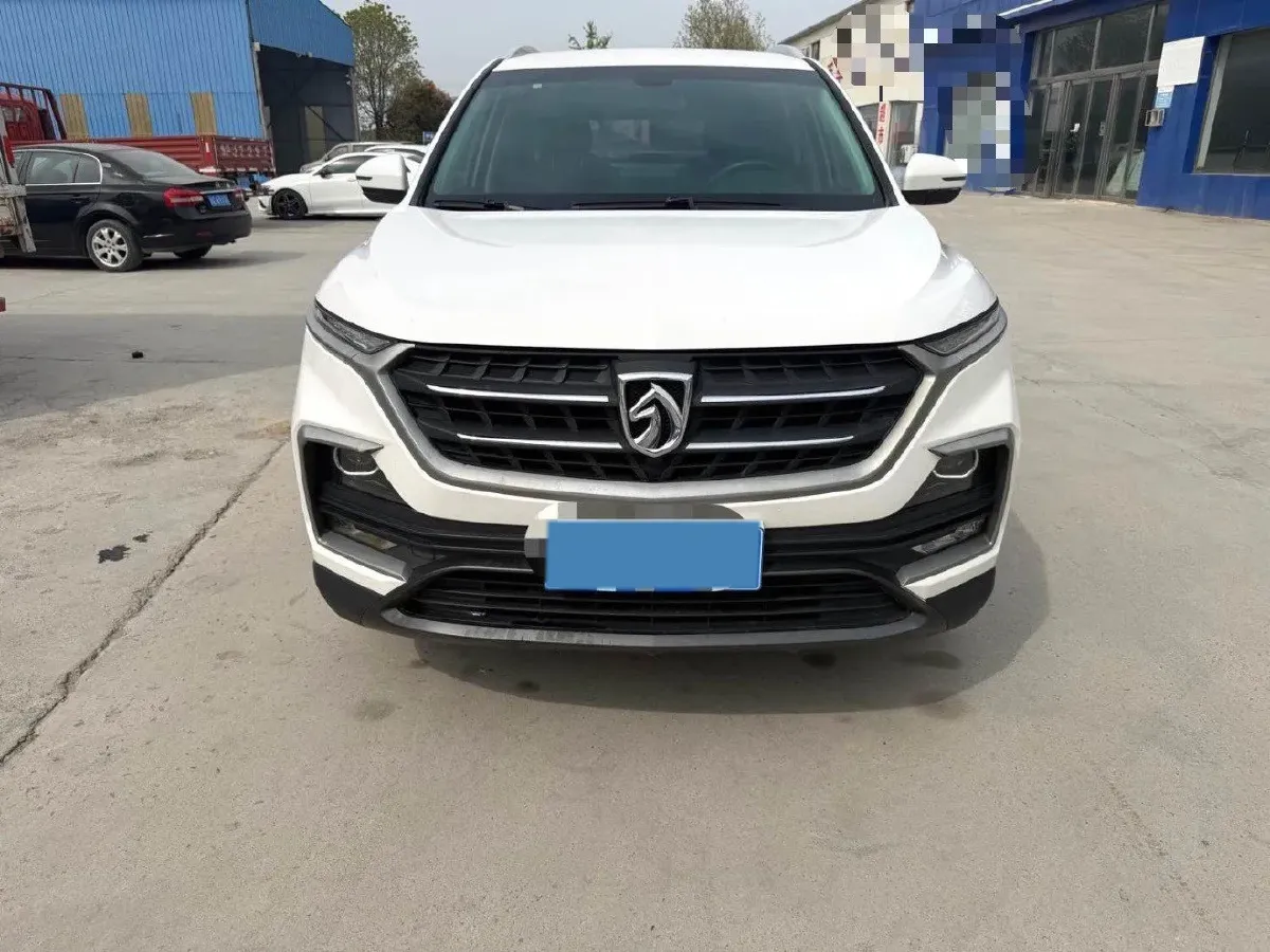 2019 BaoJun 530 1.5T 151HP L4 CVT,autocango,china used car exporter,china ev exporter,chinese used car exporter,chinese used ev exporter