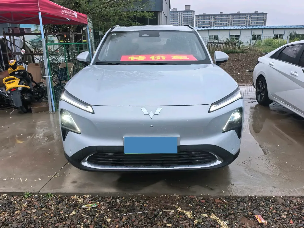 2024 WuLing XingGuangS 1.5L 106HP L4 E-CVT PHEV 20.5KWH,autocango,china used car exporter,china ev exporter,chinese used car exporter,chinese used ev exporter