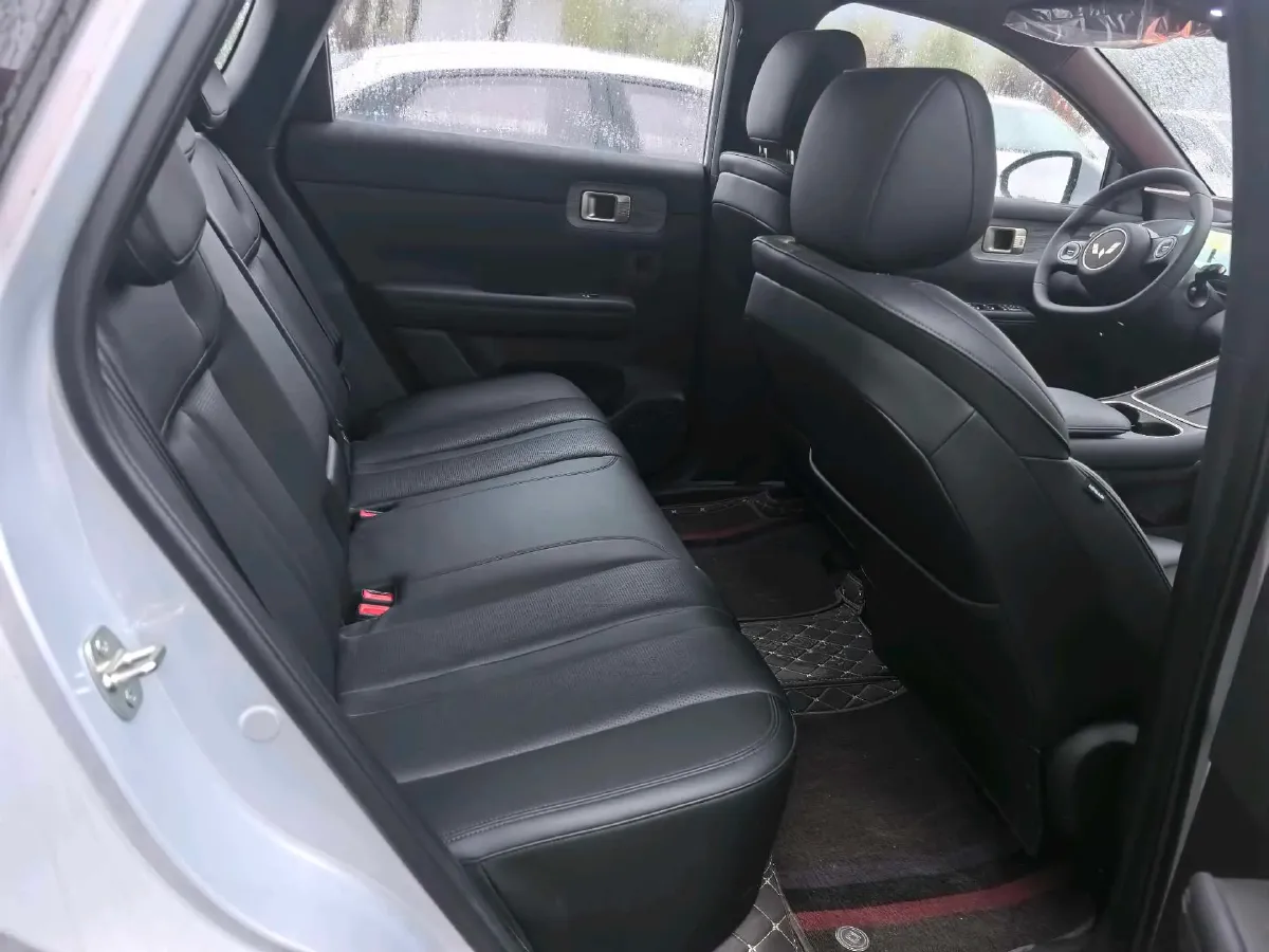 2024 WuLing XingGuangS 1.5L 106HP L4 E-CVT PHEV 20.5KWH,autocango,china used car exporter,china ev exporter,chinese used car exporter,chinese used ev exporter