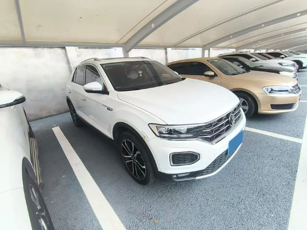 2021 Volkswagen T-Roc 1.4T 150HP L4 7DCT,autocango,china used car exporter,china ev exporter,chinese used car exporter,chinese used ev exporter