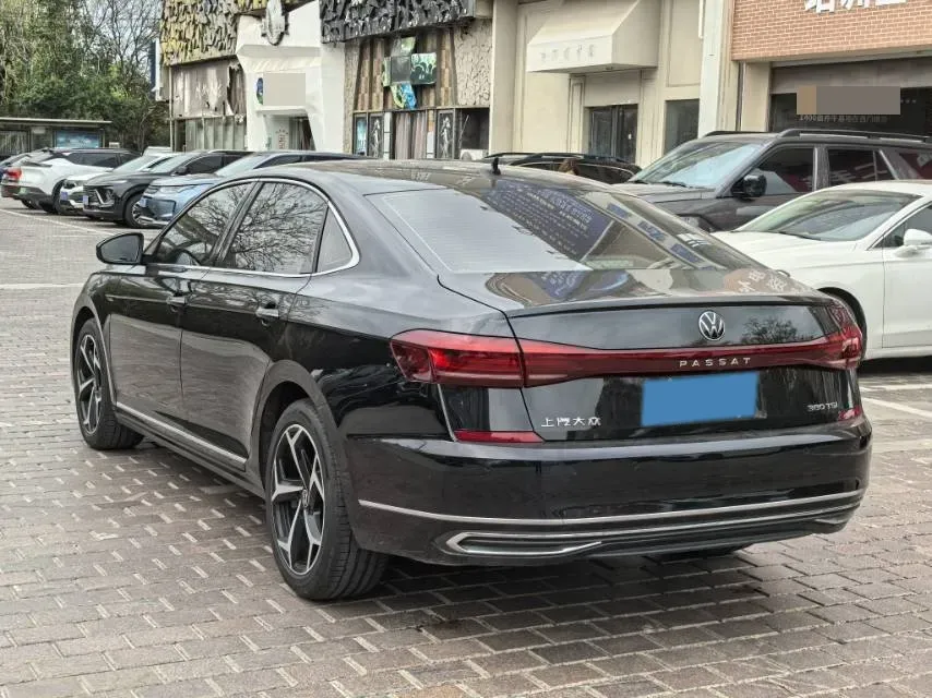 2025 Volkswagen Passat 2.0T 220HP L4 7DCT,autocango,china used car exporter,china ev exporter,chinese used car exporter,chinese used ev exporter
