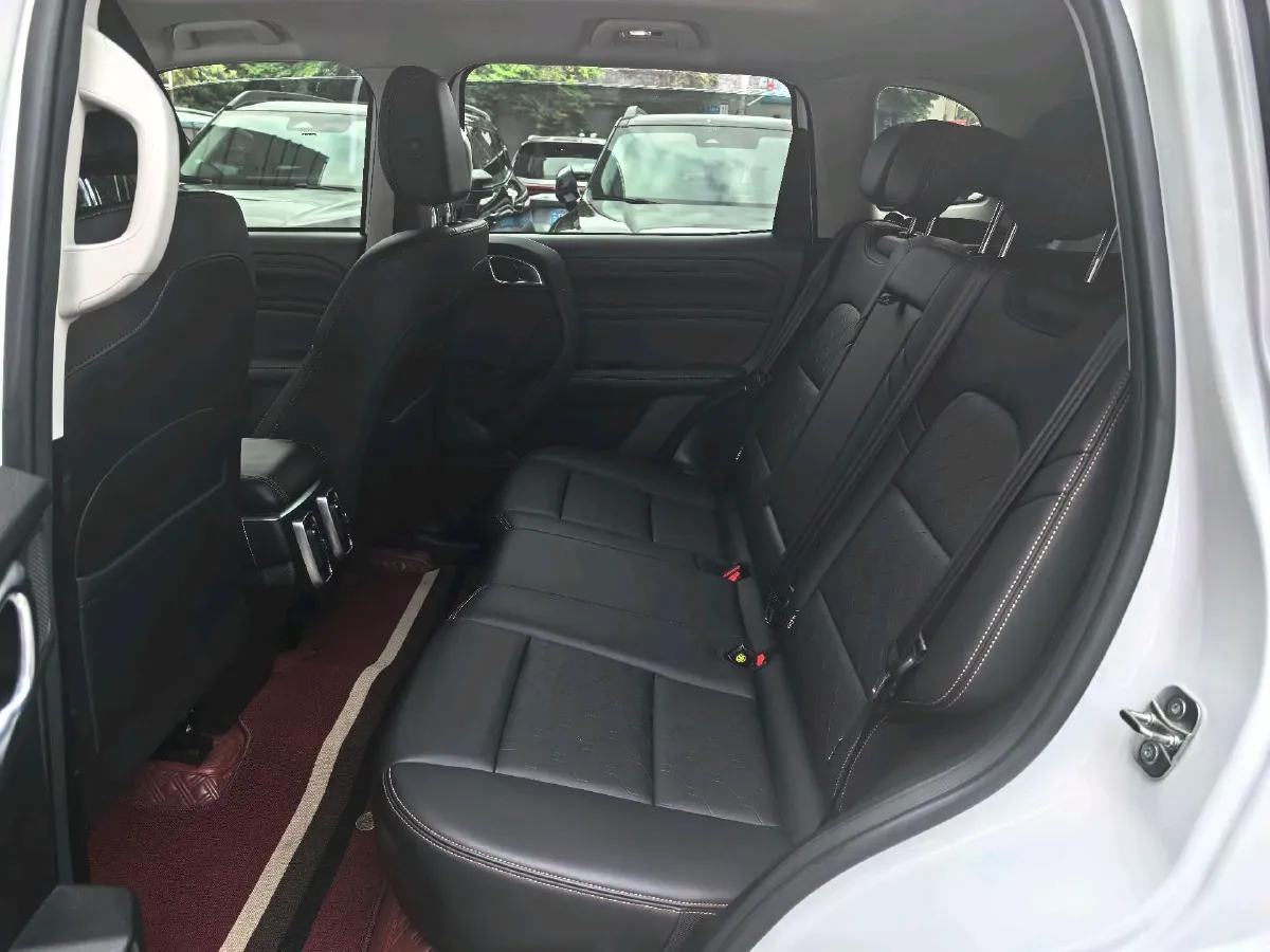 2020 ChangAn UNI-T 1.5T 180HP L4 7DCT,autocango,china used car exporter,china ev exporter,chinese used car exporter,chinese used ev exporter