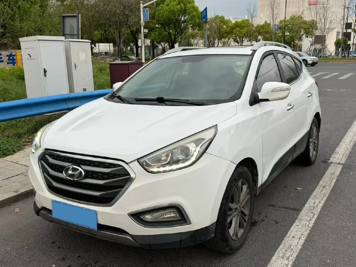 2015 Hyundai ix35 2.0L 165HP L4 6AT,autocango,china used car exporter,china ev exporter,chinese used car exporter,chinese used ev exporter