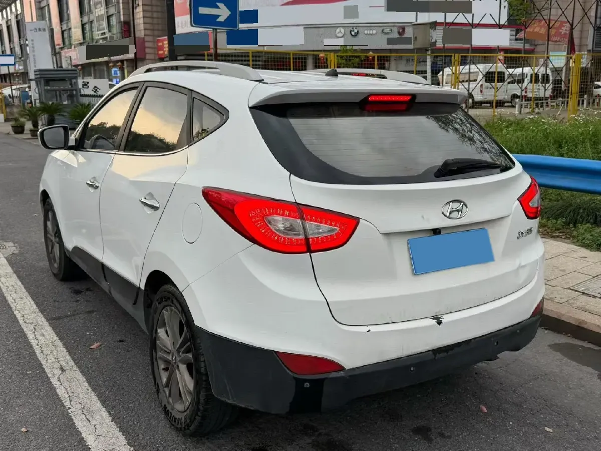 2015 Hyundai ix35 2.0L 165HP L4 6AT,autocango,china used car exporter,china ev exporter,chinese used car exporter,chinese used ev exporter
