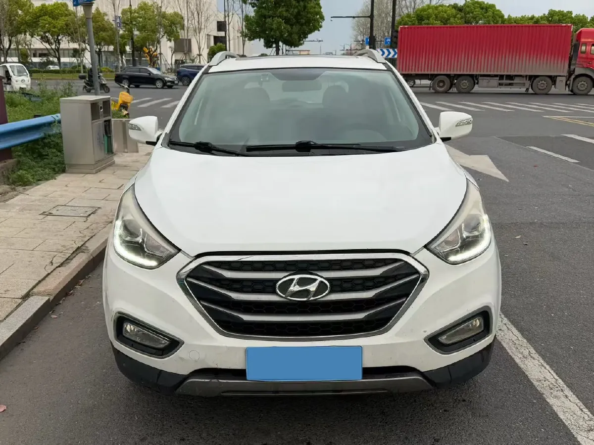 2015 Hyundai ix35 2.0L 165HP L4 6AT,autocango,china used car exporter,china ev exporter,chinese used car exporter,chinese used ev exporter