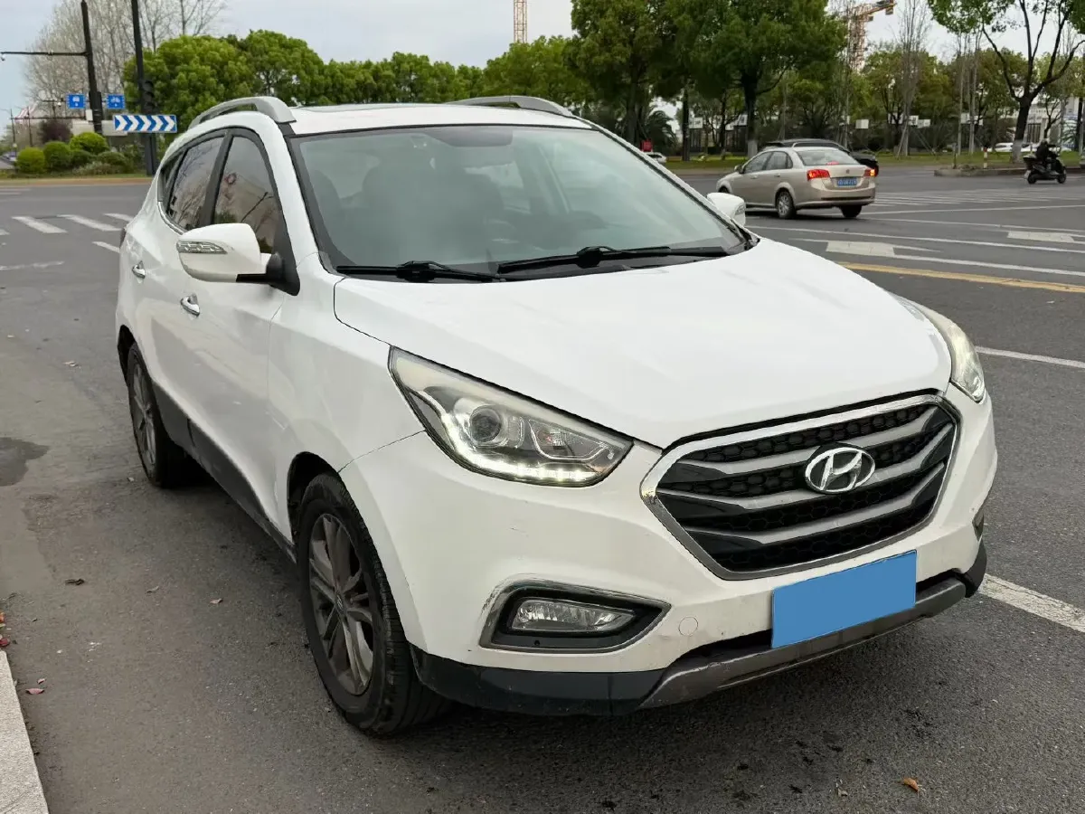 2015 Hyundai ix35 2.0L 165HP L4 6AT,autocango,china used car exporter,china ev exporter,chinese used car exporter,chinese used ev exporter