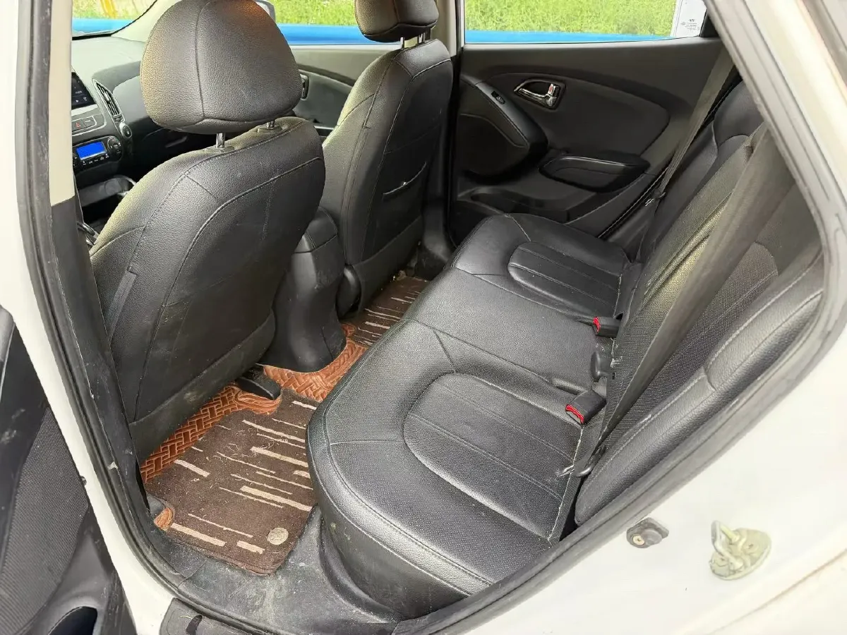 2015 Hyundai ix35 2.0L 165HP L4 6AT,autocango,china used car exporter,china ev exporter,chinese used car exporter,chinese used ev exporter