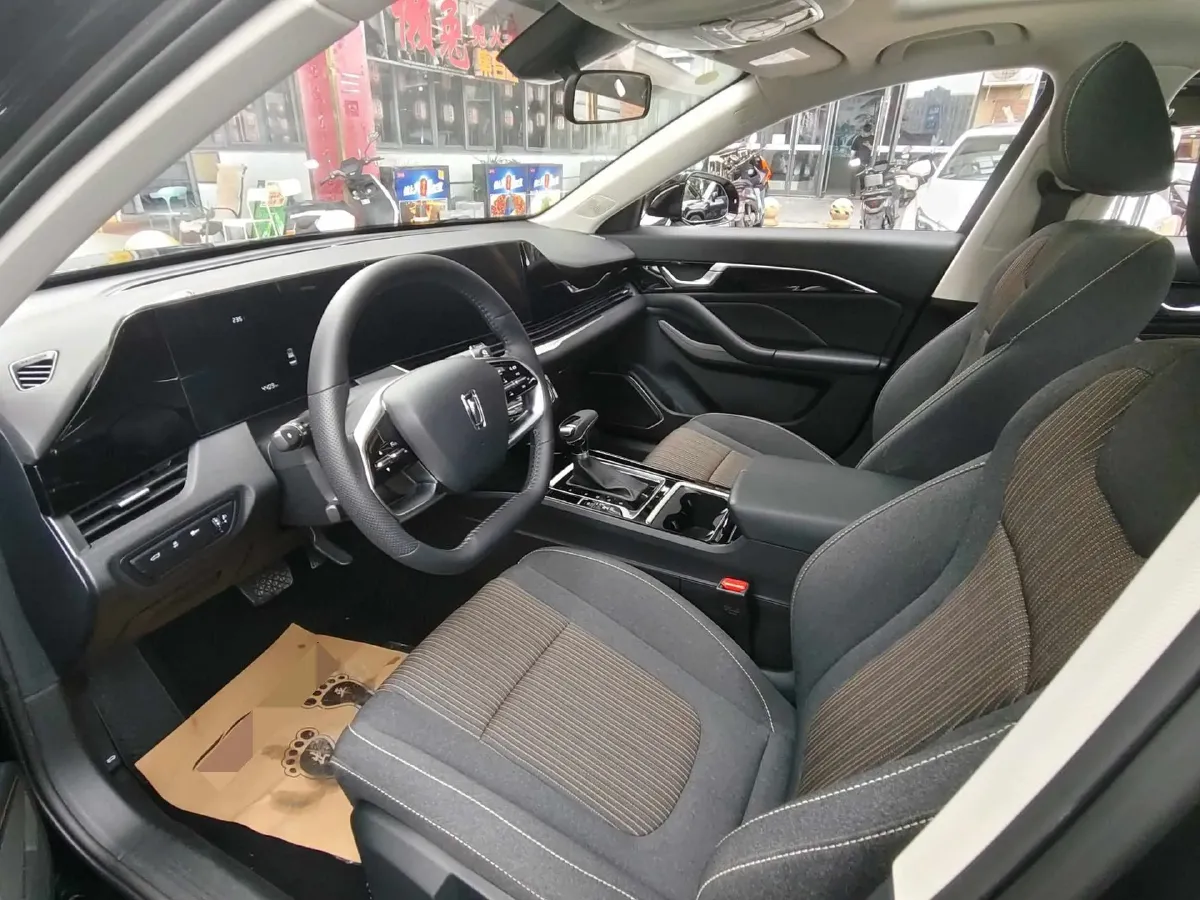 2022 Bestune B70 1.5T 169HP L4 7DCT,autocango,china used car exporter,china ev exporter,chinese used car exporter,chinese used ev exporter