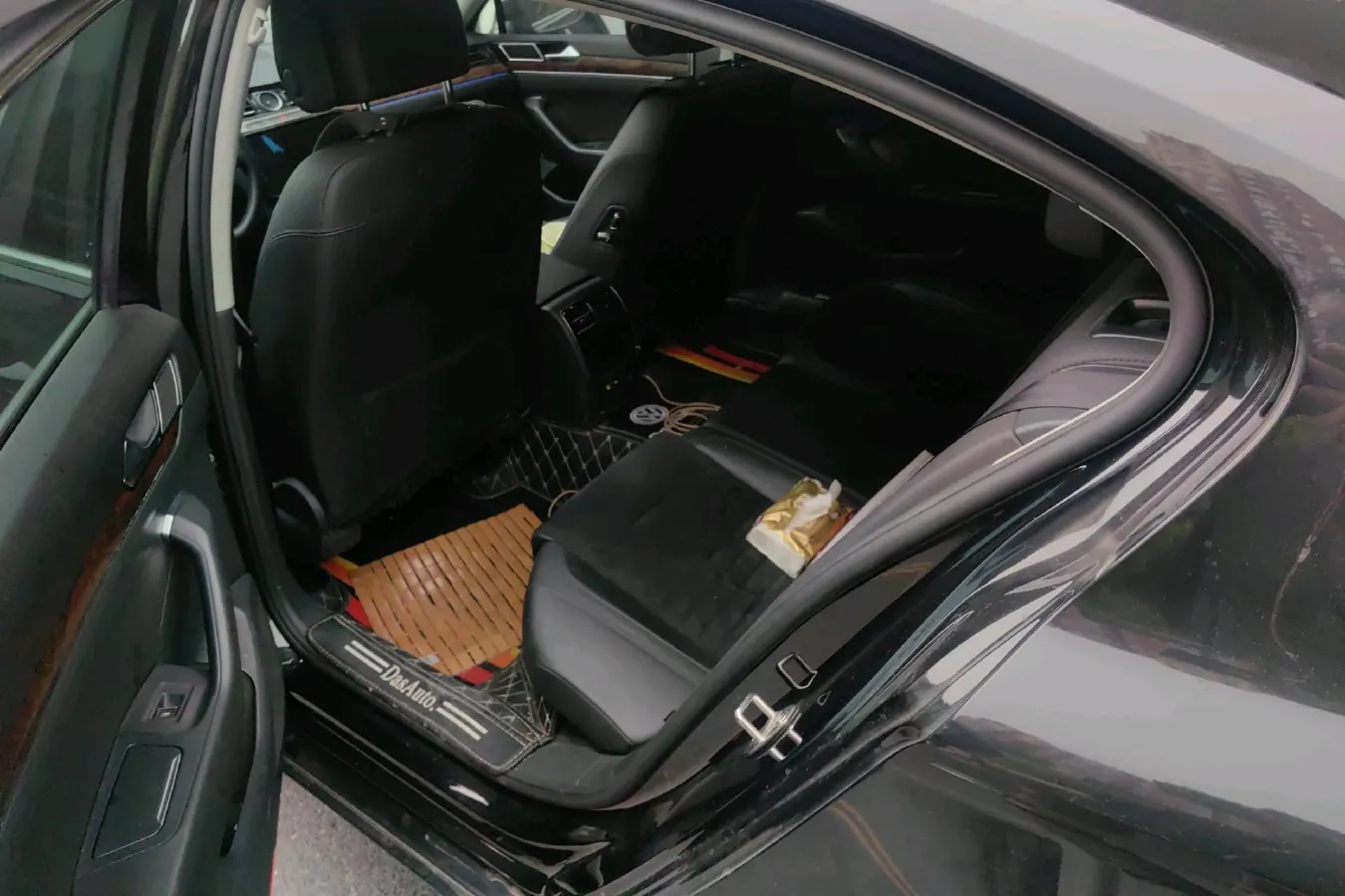 2018 Volkswagen Magotan 1.8T 180HP L4 7DCT,autocango,china used car exporter,china ev exporter,chinese used car exporter,chinese used ev exporter