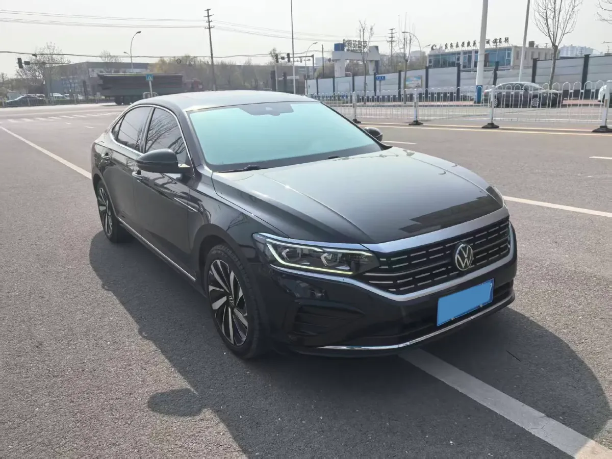 2023 Volkswagen Passat 2.0T 186HP L4 7DCT,autocango,china used car exporter,china ev exporter,chinese used car exporter,chinese used ev exporter
