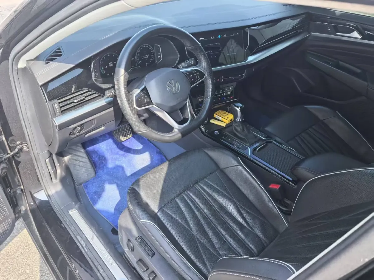 2023 Volkswagen Passat 2.0T 186HP L4 7DCT,autocango,china used car exporter,china ev exporter,chinese used car exporter,chinese used ev exporter