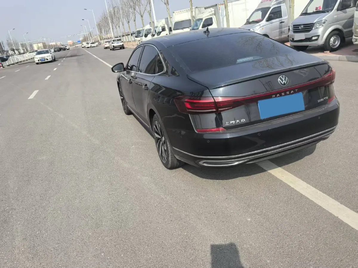 2023 Volkswagen Passat 2.0T 186HP L4 7DCT,autocango,china used car exporter,china ev exporter,chinese used car exporter,chinese used ev exporter