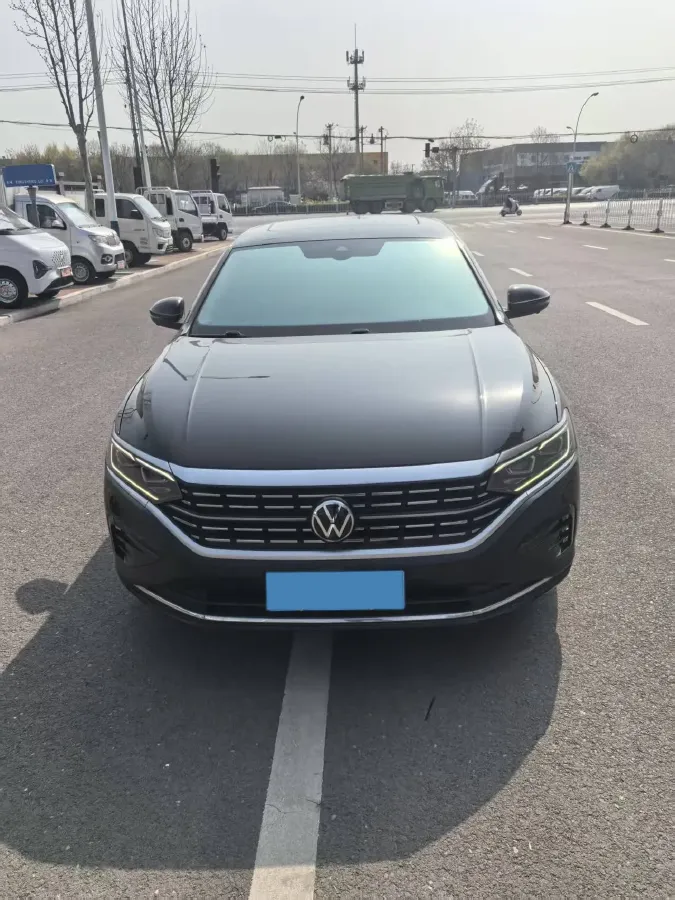 2023 Volkswagen Passat 2.0T 186HP L4 7DCT,autocango,china used car exporter,china ev exporter,chinese used car exporter,chinese used ev exporter