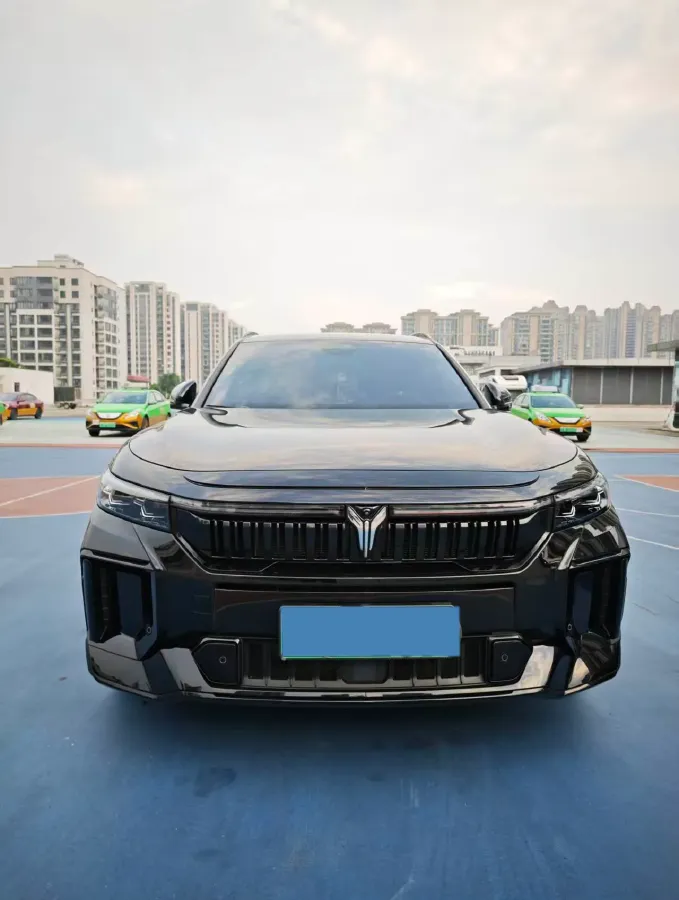 2025 Voyah FREE 1.5T 150HP L4 REEV 43KWH,autocango,china used car exporter,china ev exporter,chinese used car exporter,chinese used ev exporter