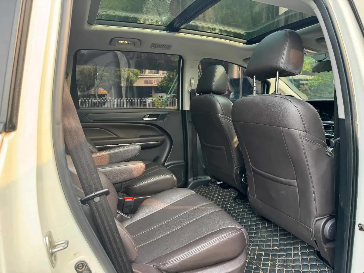 2021 GAC Trumpchi M6 1.5T 169HP L4 7DCT,autocango,china used car exporter,china ev exporter,chinese used car exporter,chinese used ev exporter