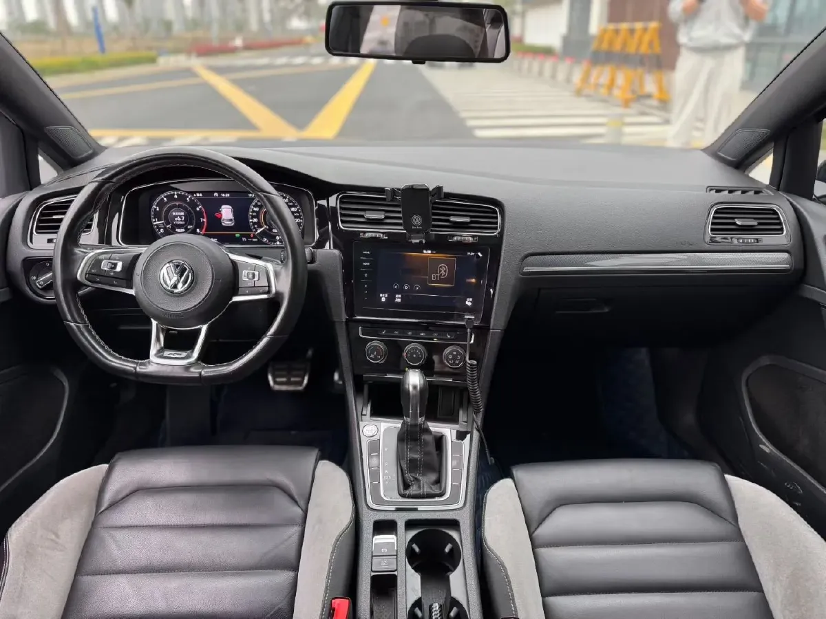 2020 Volkswagen Golf 1.4T 150HP L4 7DCT,autocango,china used car exporter,china ev exporter,chinese used car exporter,chinese used ev exporter