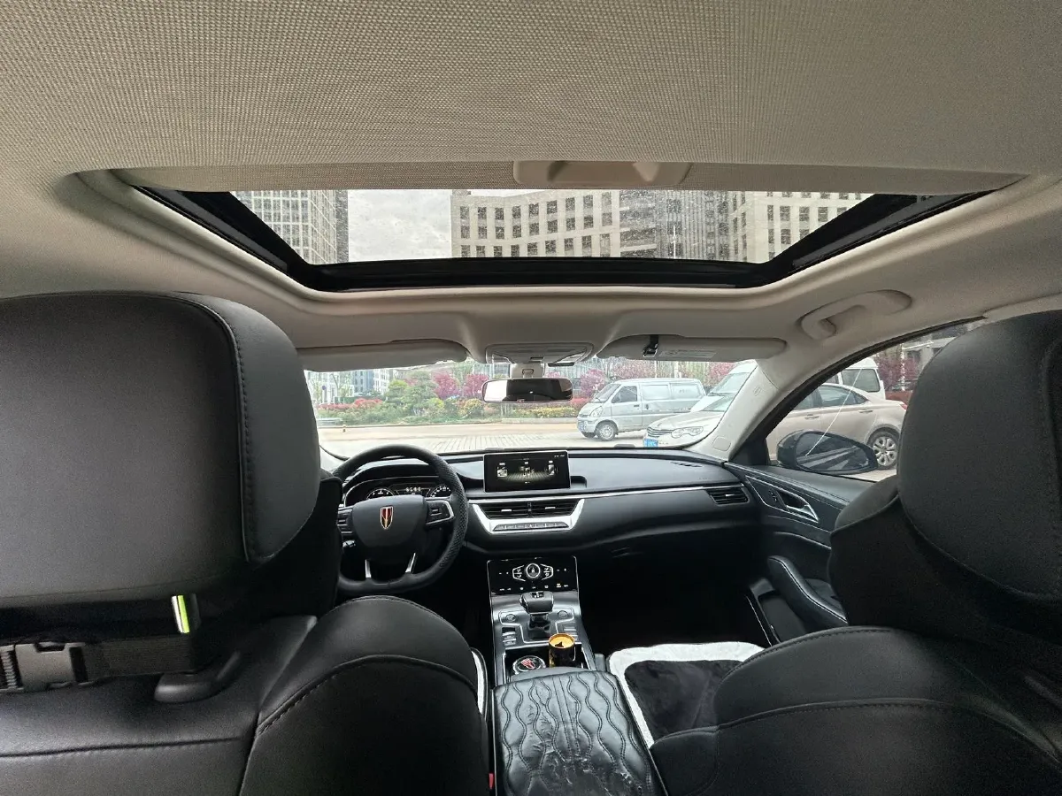 2020 HongQi H5 1.5T 169HP L4 7DCT,autocango,china used car exporter,china ev exporter,chinese used car exporter,chinese used ev exporter