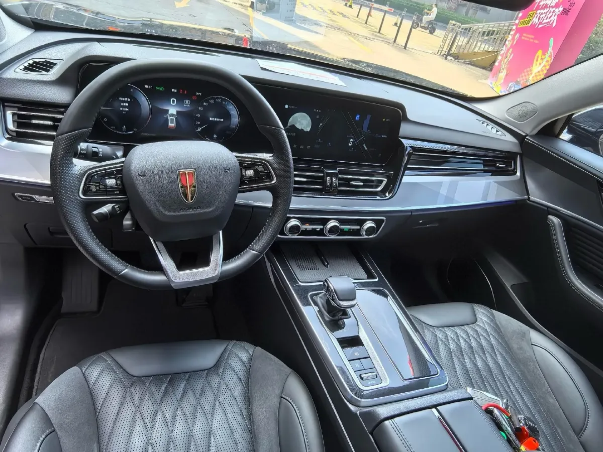 2023 HongQi HS5 2.0T 252HP L4 8AT,autocango,china used car exporter,china ev exporter,chinese used car exporter,chinese used ev exporter