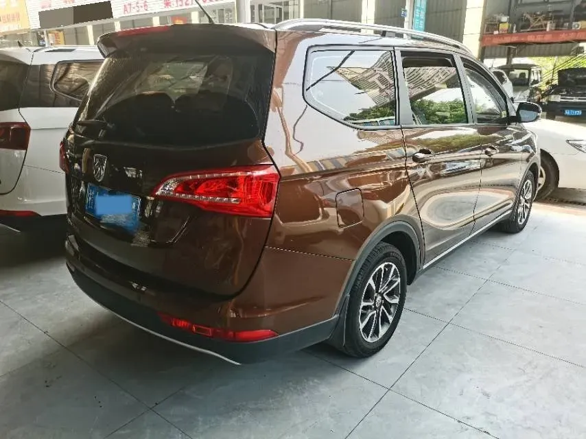 2017 BaoJun 730 1.5T 150HP L4 6MT,autocango,china used car exporter,china ev exporter,chinese used car exporter,chinese used ev exporter