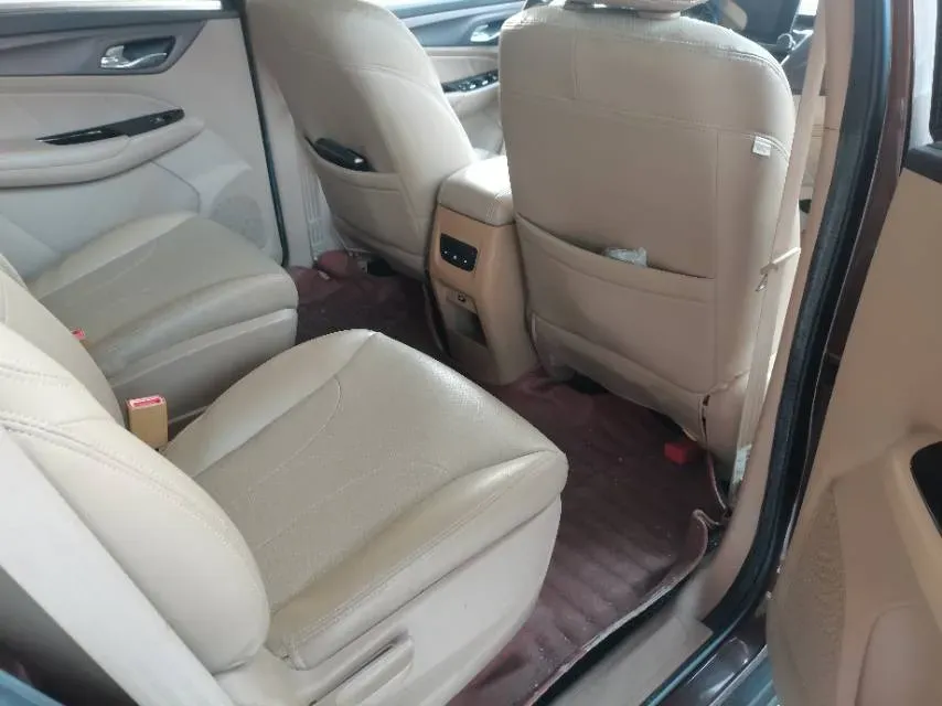 2017 BaoJun 730 1.5T 150HP L4 6MT,autocango,china used car exporter,china ev exporter,chinese used car exporter,chinese used ev exporter