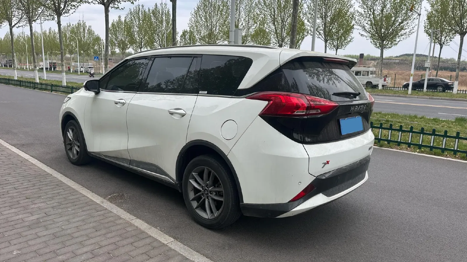 2020 HaiMa 7X 1.6T 195HP L4 6AT,autocango,china used car exporter,china ev exporter,chinese used car exporter,chinese used ev exporter