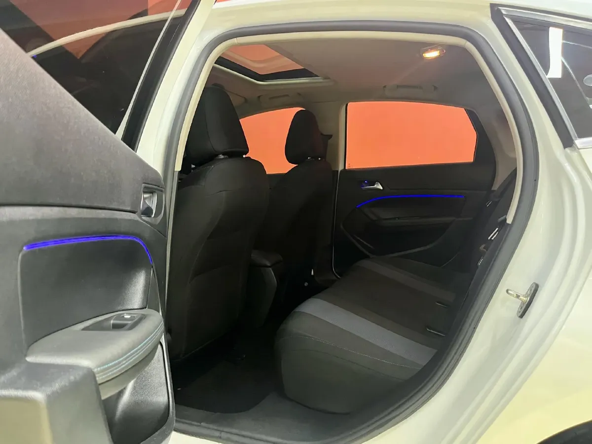 2019 Peugeot 308 1.2T 136HP L3 6AT,autocango,china used car exporter,china ev exporter,chinese used car exporter,chinese used ev exporter