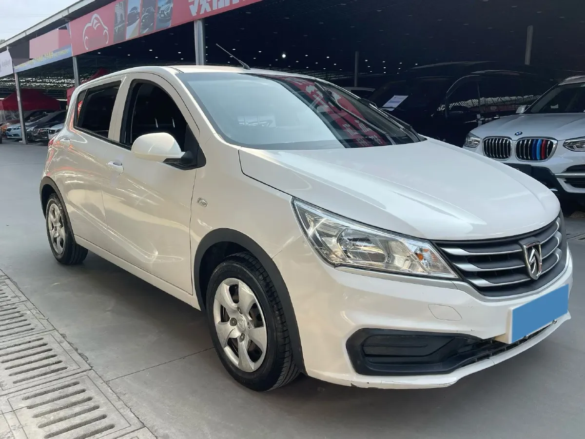 2020 BaoJun 310 1.2L 80HP L4 5MT,autocango,china used car exporter,china ev exporter,chinese used car exporter,chinese used ev exporter