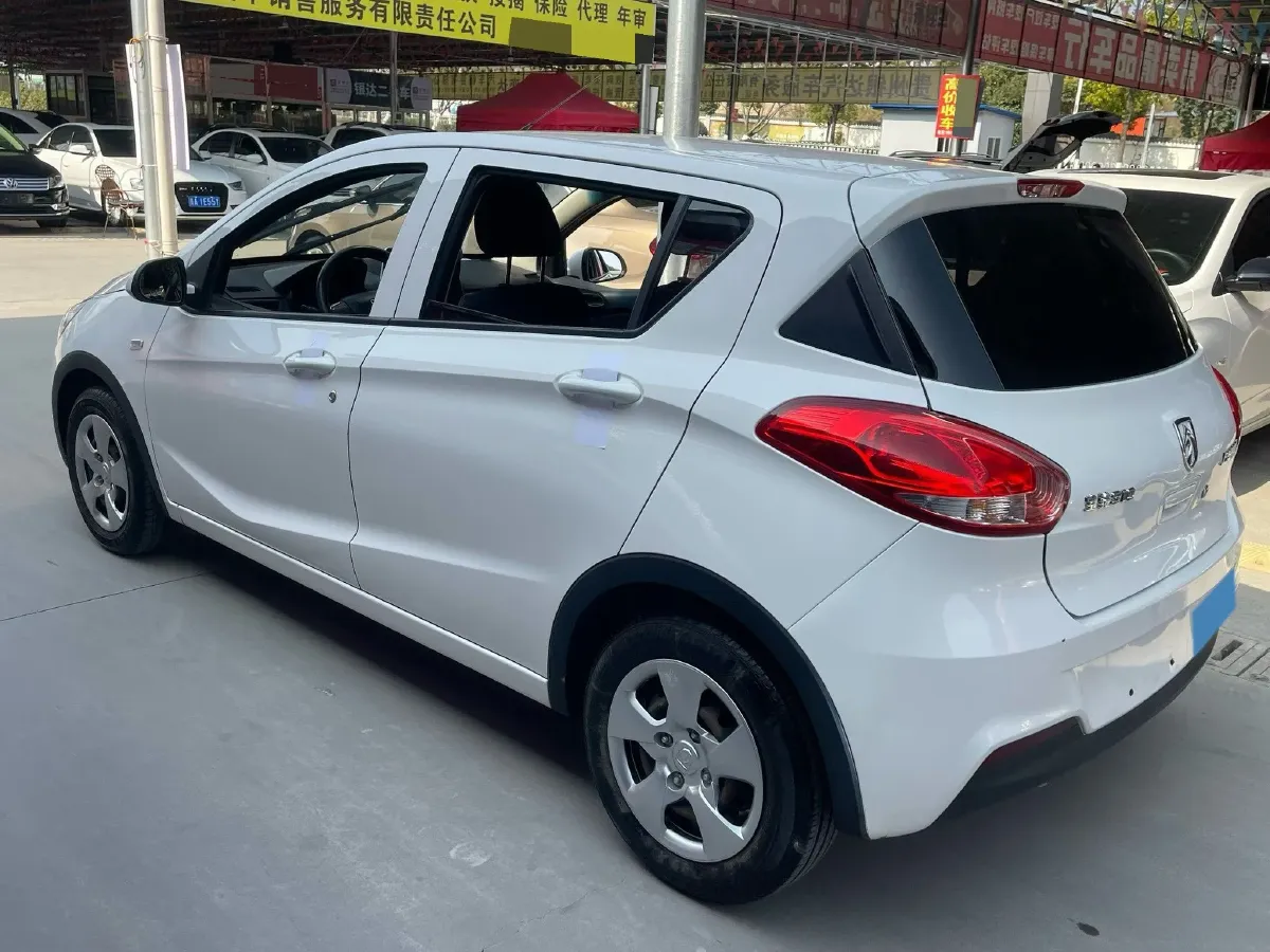 2020 BaoJun 310 1.2L 80HP L4 5MT,autocango,china used car exporter,china ev exporter,chinese used car exporter,chinese used ev exporter