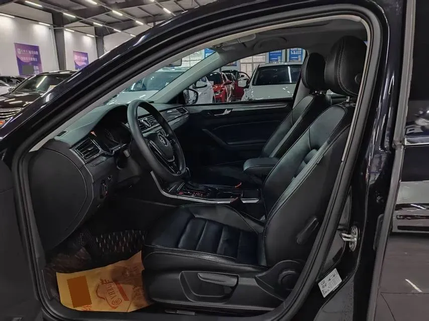 2017 Volkswagen Passat 1.4T 150HP L4 7DCT,autocango,china used car exporter,china ev exporter,chinese used car exporter,chinese used ev exporter