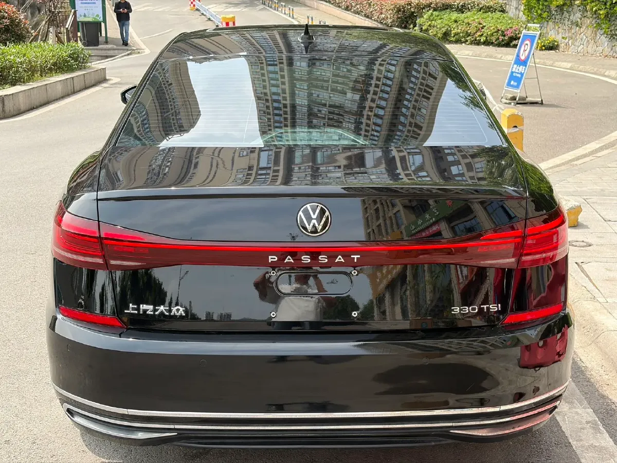 2024 Volkswagen Passat 2.0T 186HP L4 7DCT,autocango,china used car exporter,china ev exporter,chinese used car exporter,chinese used ev exporter