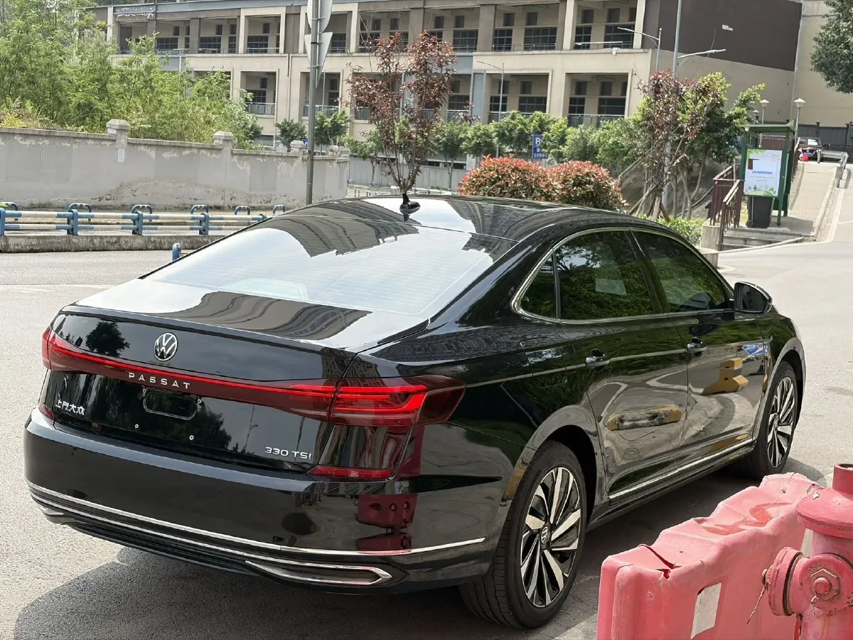 2024 Volkswagen Passat 2.0T 186HP L4 7DCT,autocango,china used car exporter,china ev exporter,chinese used car exporter,chinese used ev exporter