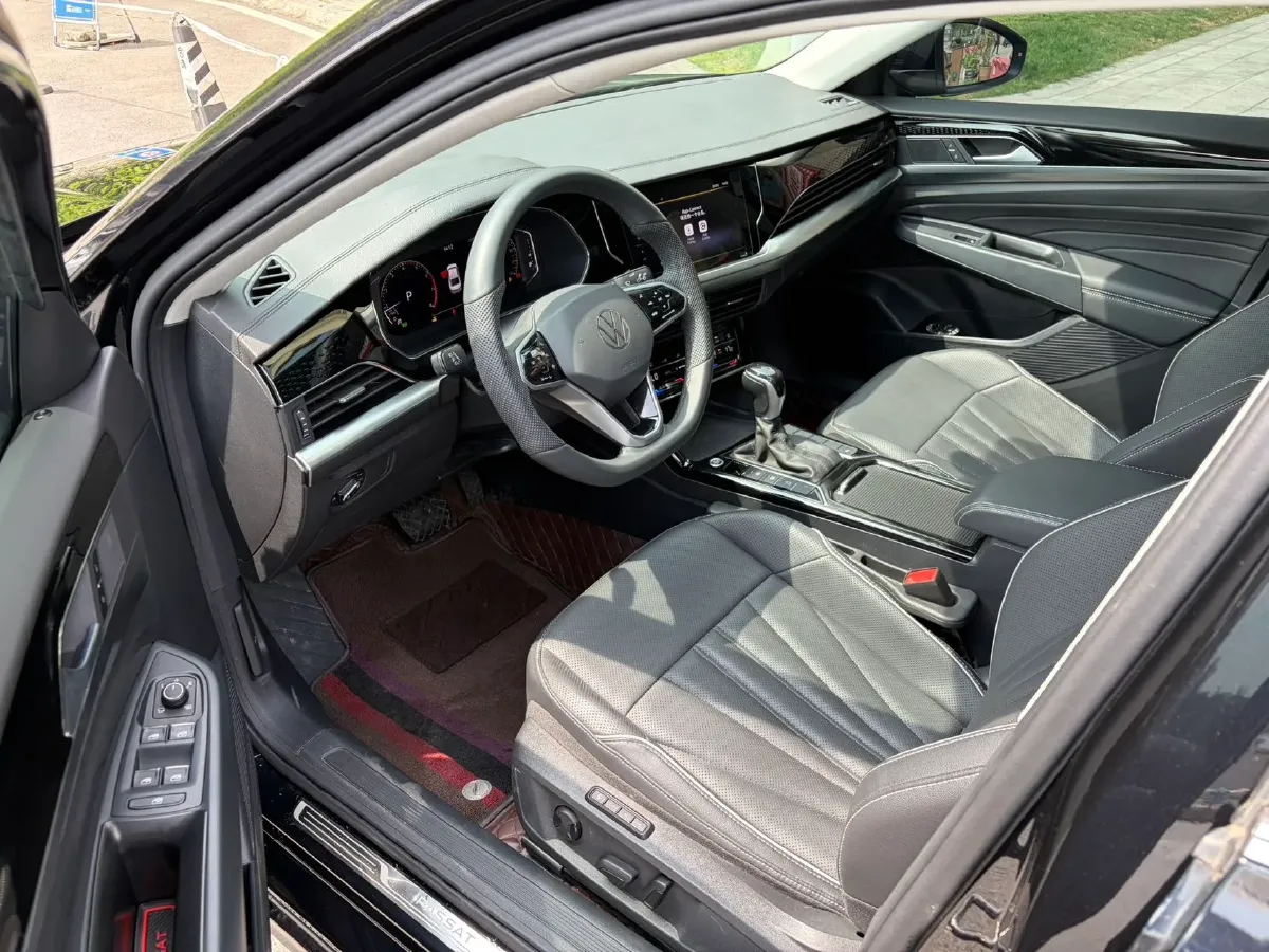 2024 Volkswagen Passat 2.0T 186HP L4 7DCT,autocango,china used car exporter,china ev exporter,chinese used car exporter,chinese used ev exporter