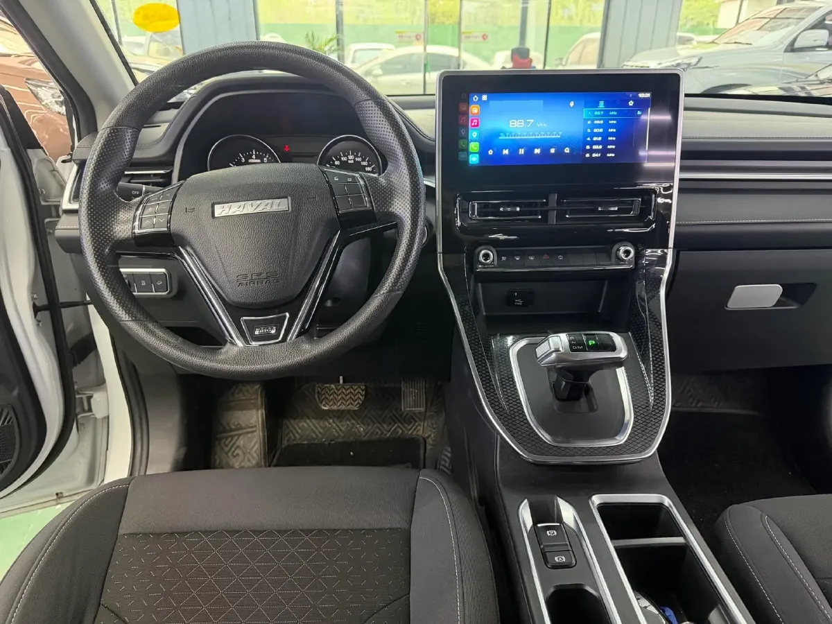 2021 Haval M6 1.5T 150HP L4 7DCT,autocango,china used car exporter,china ev exporter,chinese used car exporter,chinese used ev exporter