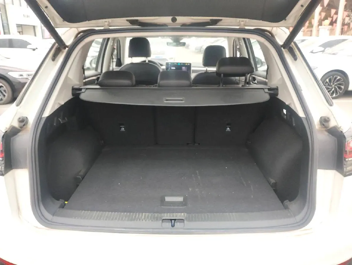 2023 Volkswagen Tayron 2.0T 220HP L4 7DCT,autocango,china used car exporter,china ev exporter,chinese used car exporter,chinese used ev exporter