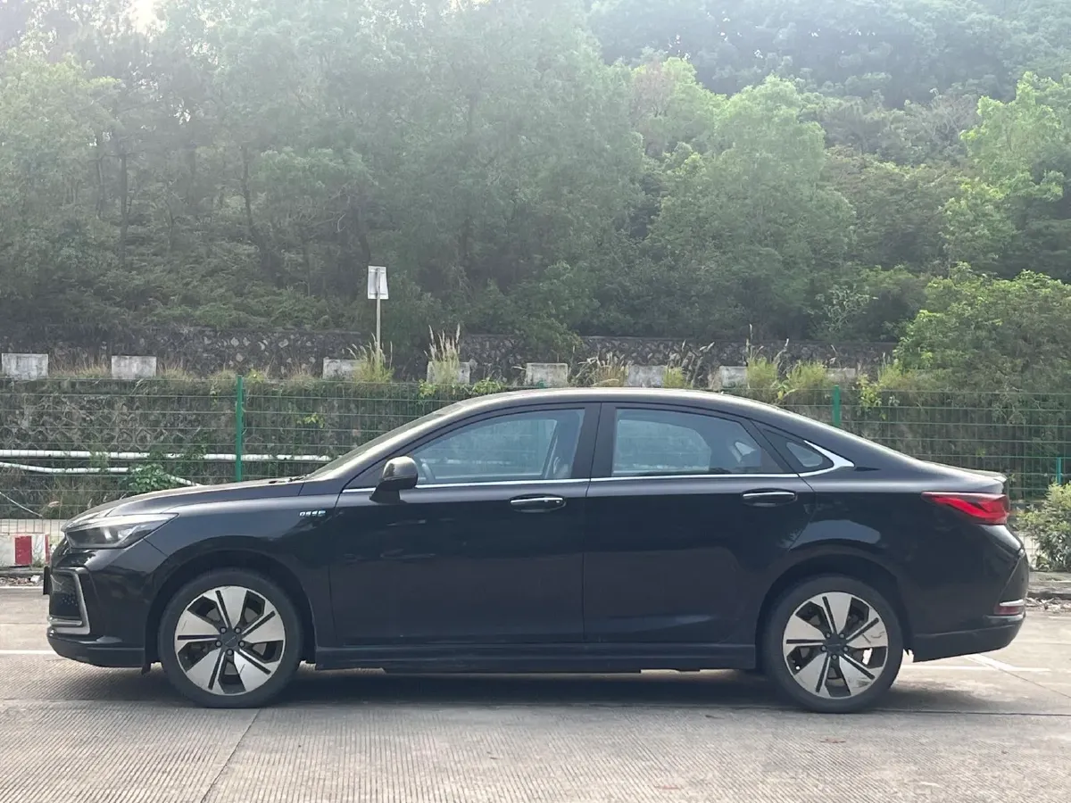 2019 BeiJing Auto EU7 BEV 60.225KWH,autocango,china used car exporter,china ev exporter,chinese used car exporter,chinese used ev exporter