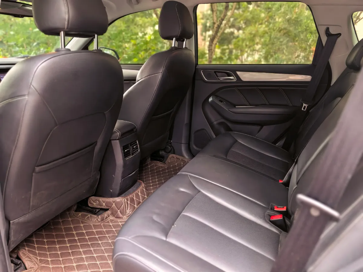 2019 Roewe RX5 MAX 2.0T 231HP L4 6DCT,autocango,china used car exporter,china ev exporter,chinese used car exporter,chinese used ev exporter