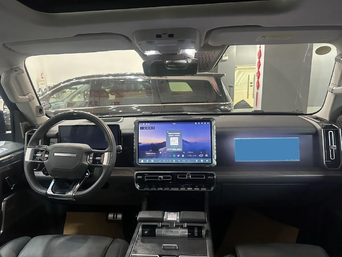 2023 M Hero 917 BEV 1088HP 2AT BEV 142.7KWH,autocango,china used car exporter,china ev exporter,chinese used car exporter,chinese used ev exporter