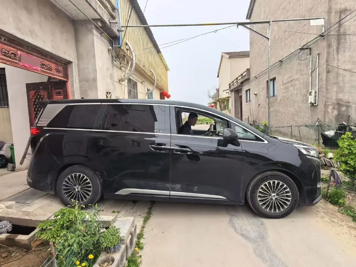 2022 Mercedes-Benz GLC Class 2.0T 197HP L4 9AT,autocango,china used car exporter,china ev exporter,chinese used car exporter,chinese used ev exporter