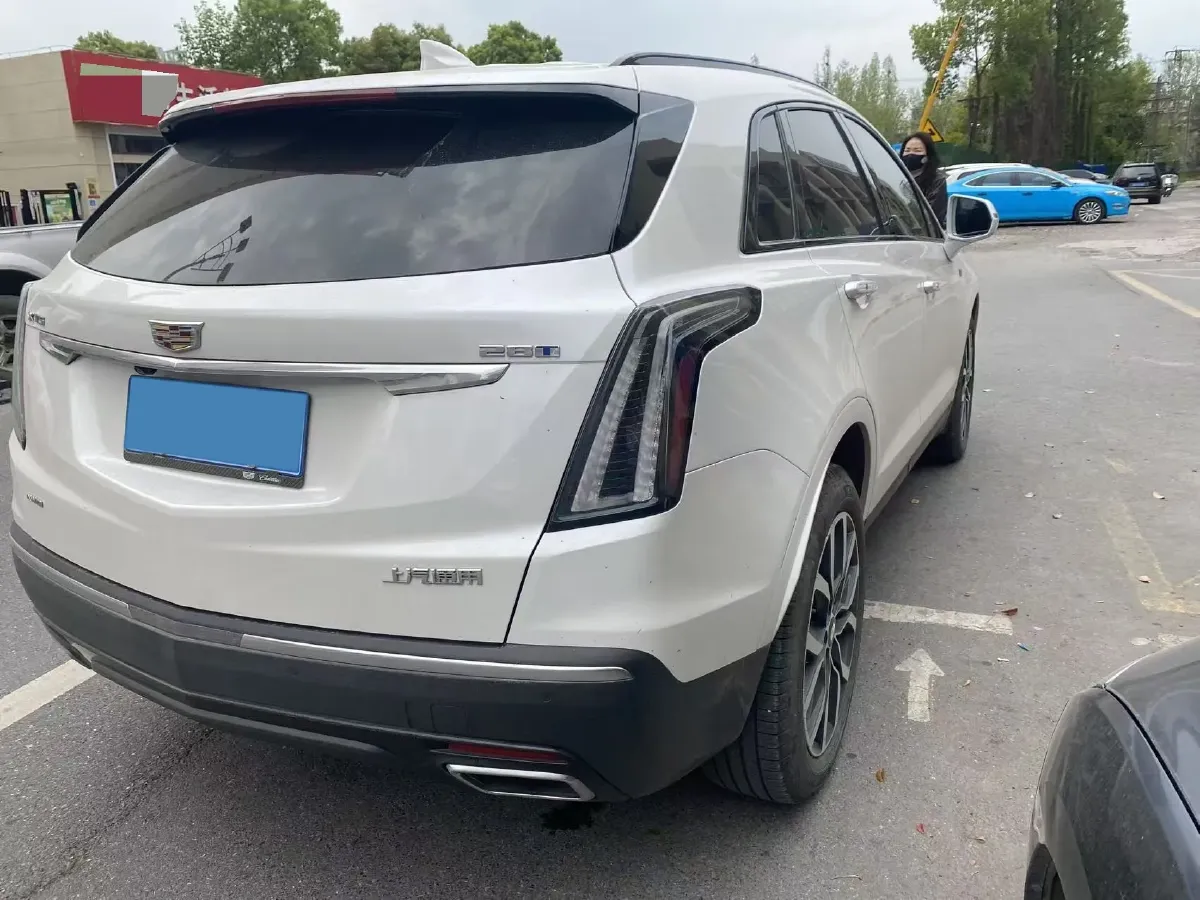 2024 Cadillac XT5 2.0T 237HP L4 9AT,autocango,china used car exporter,china ev exporter,chinese used car exporter,chinese used ev exporter