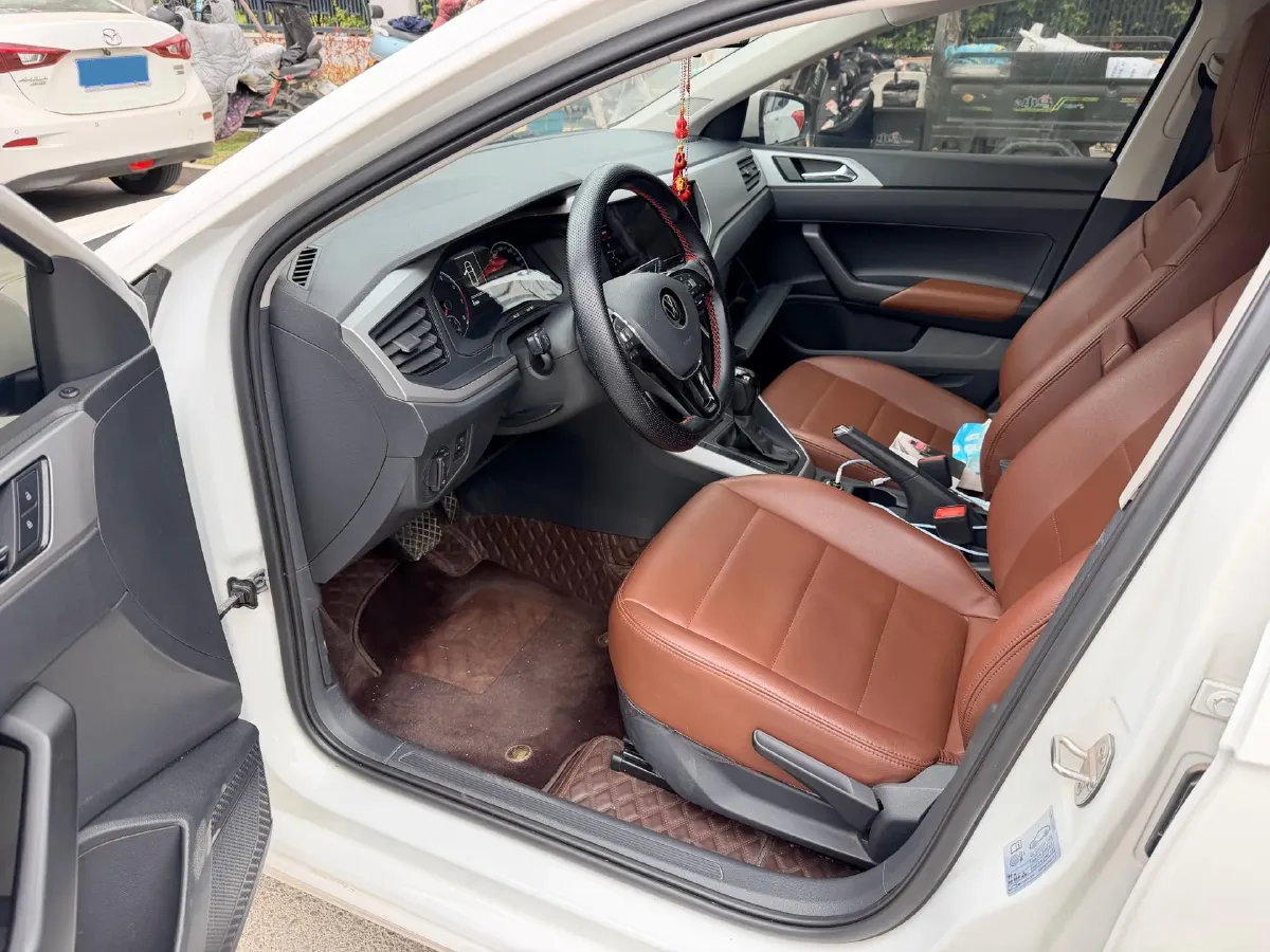 2021 Volkswagen Polo 1.5L 113HP L4 6AT,autocango,china used car exporter,china ev exporter,chinese used car exporter,chinese used ev exporter