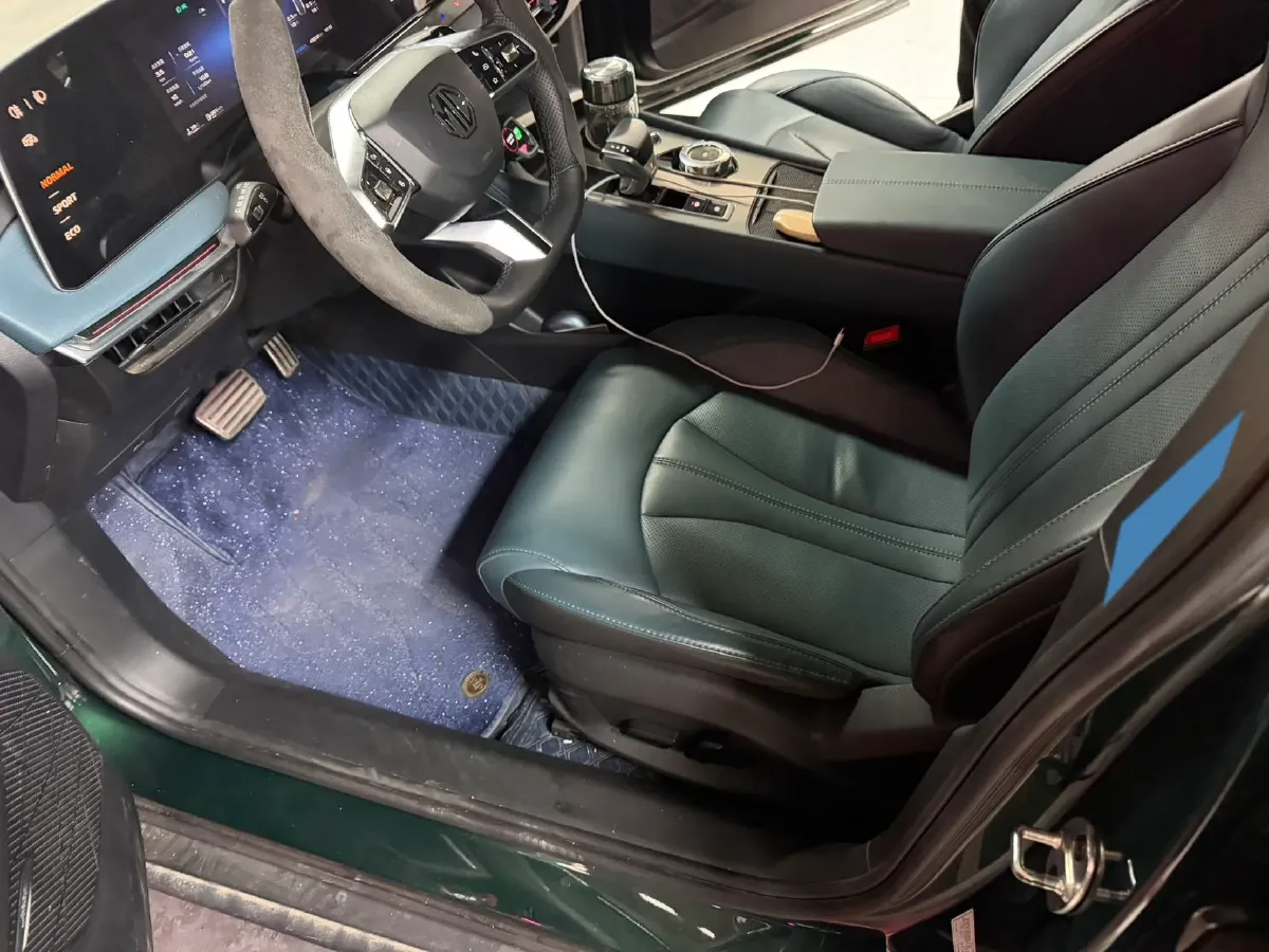 2023 MG 7 2.0T 261HP L4 9AT,autocango,china used car exporter,china ev exporter,chinese used car exporter,chinese used ev exporter