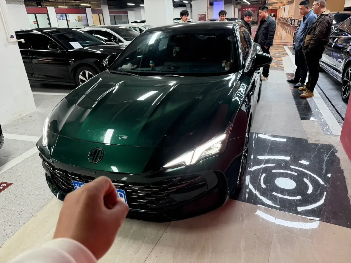 2023 MG 7 2.0T 261HP L4 9AT,autocango,china used car exporter,china ev exporter,chinese used car exporter,chinese used ev exporter