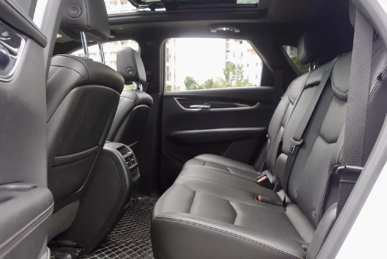 2020 Cadillac XT5 2.0T 241HP L4 9AT,autocango,china used car exporter,china ev exporter,chinese used car exporter,chinese used ev exporter